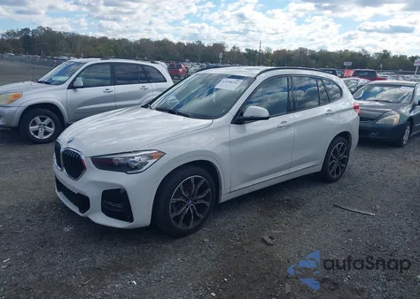 2020 BMW X1 xDrive28I z USA, uszkodzony, nr VIN WBXJG9C00L5R69467